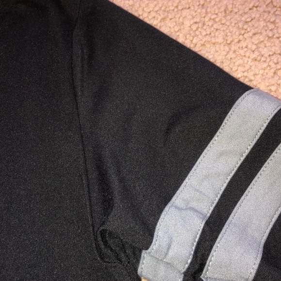 LuLaRoe Perfect T - Picture 2 of 4